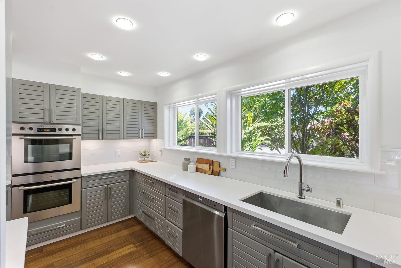 325 Point San Pedro Road San Rafael, CA 94901 - Photo 10 of 20