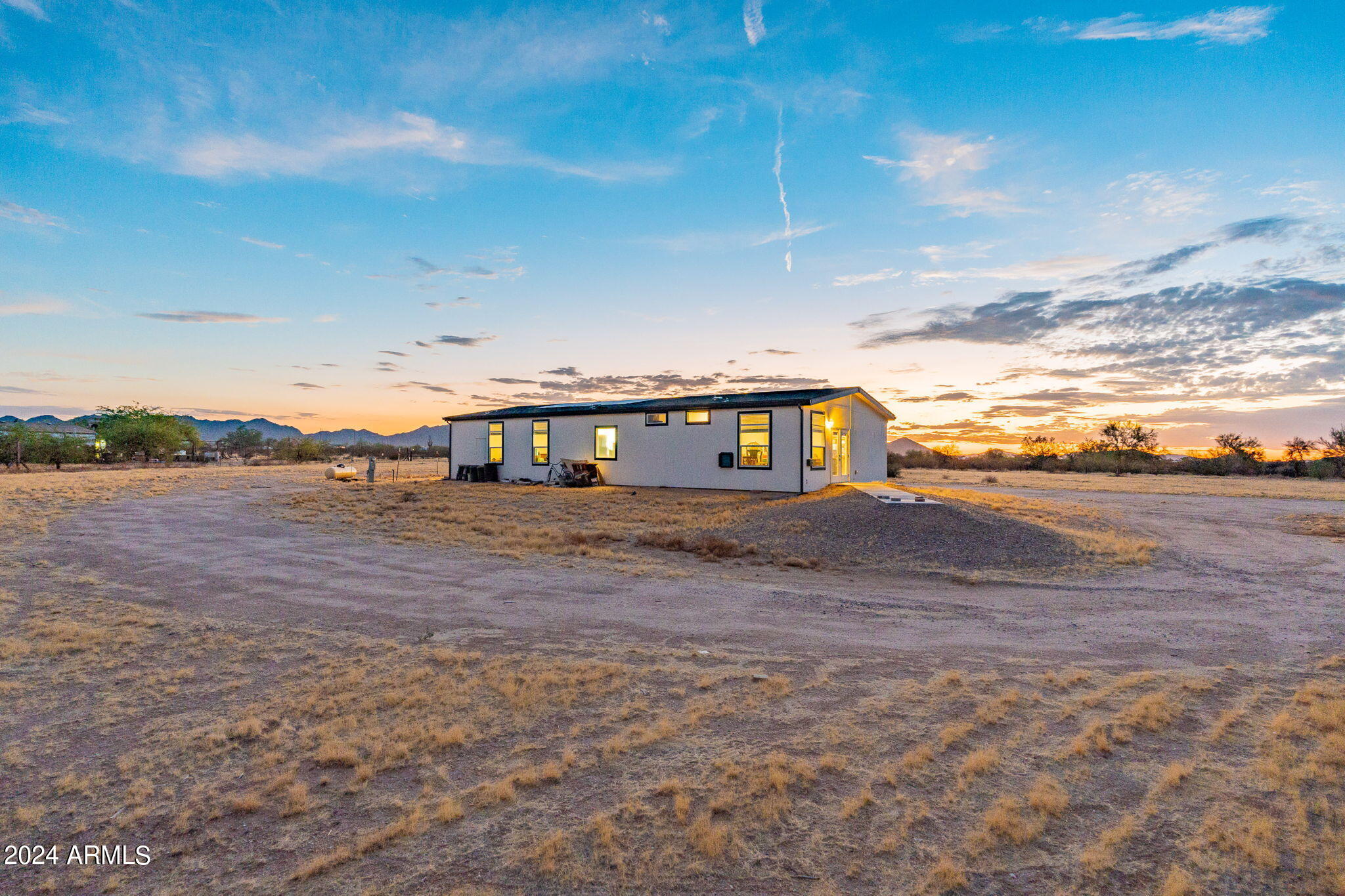 50381 West Century Road Maricopa, AZ 85139 - Photo 3 of 25 72-web-or-mls-Century-HD-72