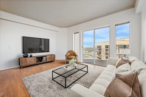 $320,000 | 3505 Sage Road, Unit 2710, Houston, TX 77056