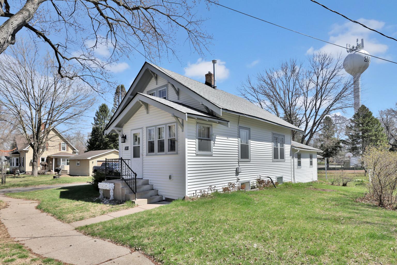 208 Center Avenue Center City, MN 55012 - Photo 2 of 44