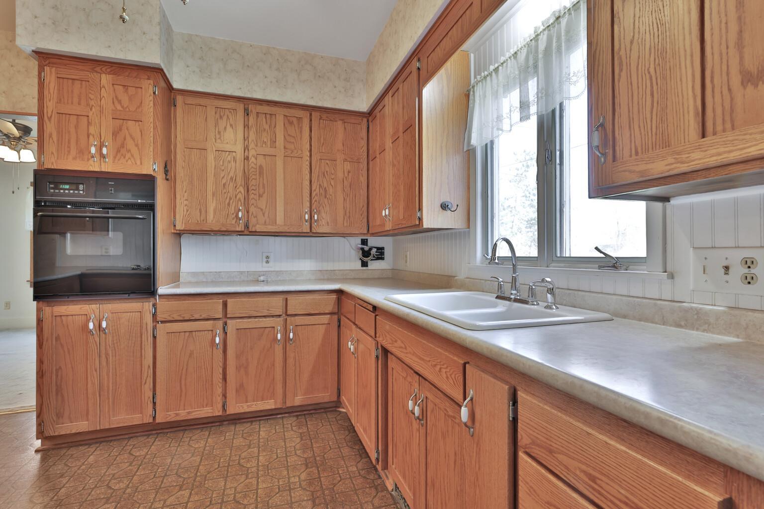 208 Center Avenue Center City, MN 55012 - Photo 23 of 44
