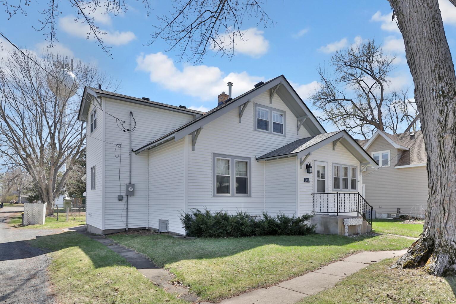 208 Center Avenue Center City, MN 55012 - Photo 3 of 44