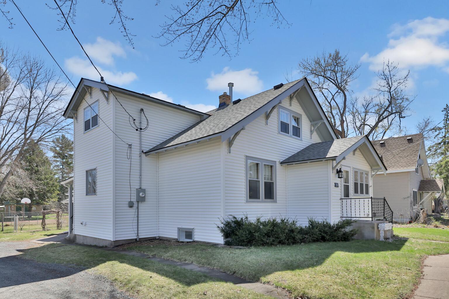 208 Center Avenue Center City, MN 55012 - Photo 4 of 44