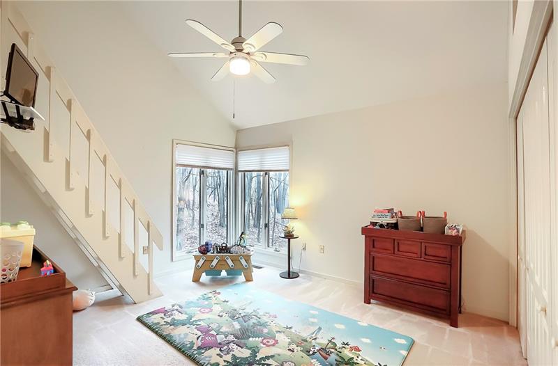 156 Valley Road Wexford, PA 15090 - Photo 17 of 25 Gallery Image 17