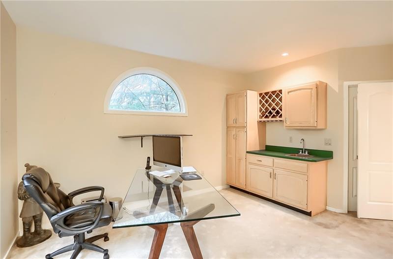 156 Valley Road Wexford, PA 15090 - Photo 10 of 25 Gallery Image 10