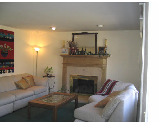 14 Knoll Road Hopkinton, MA 01748 - Photo 4 of 8 Gallery Image 4