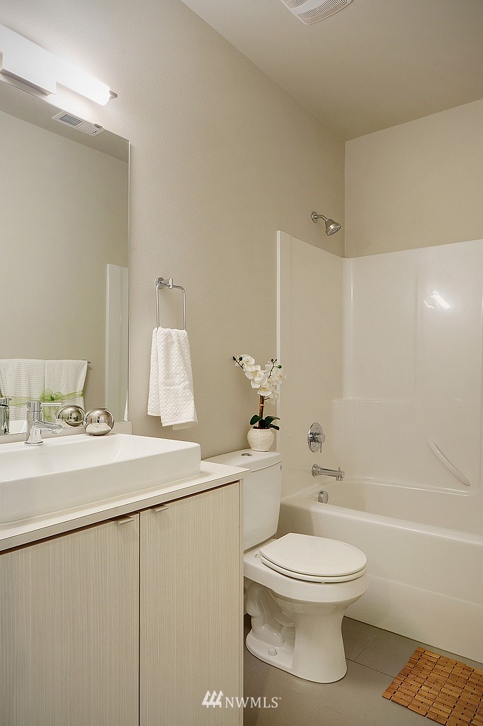 172 Sky Ridge Walk Northwest, Unit 9 Issaquah, WA 98027 - Photo 15 of 22