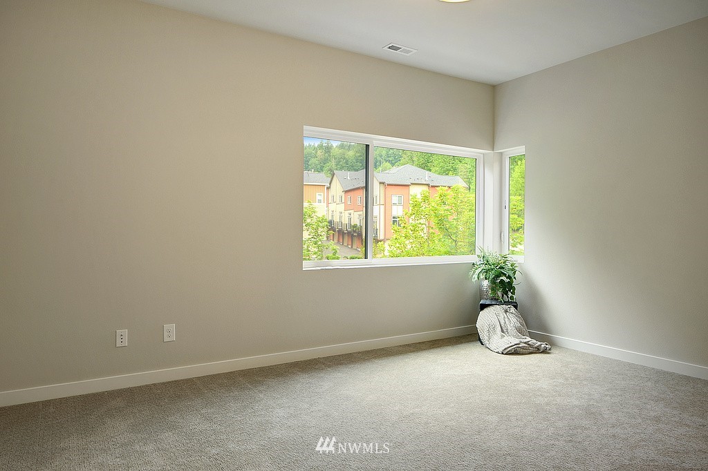 172 Sky Ridge Walk Northwest, Unit 9 Issaquah, WA 98027 - Photo 17 of 22