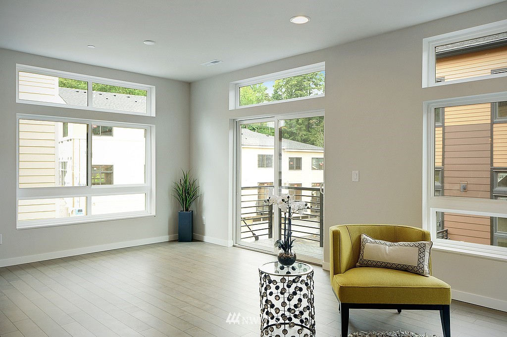 172 Sky Ridge Walk Northwest, Unit 9 Issaquah, WA 98027 - Photo 5 of 22