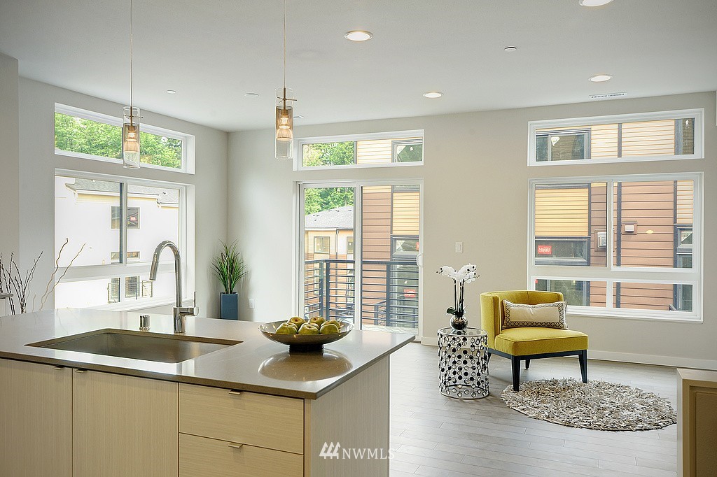172 Sky Ridge Walk Northwest, Unit 9 Issaquah, WA 98027 - Photo 6 of 22