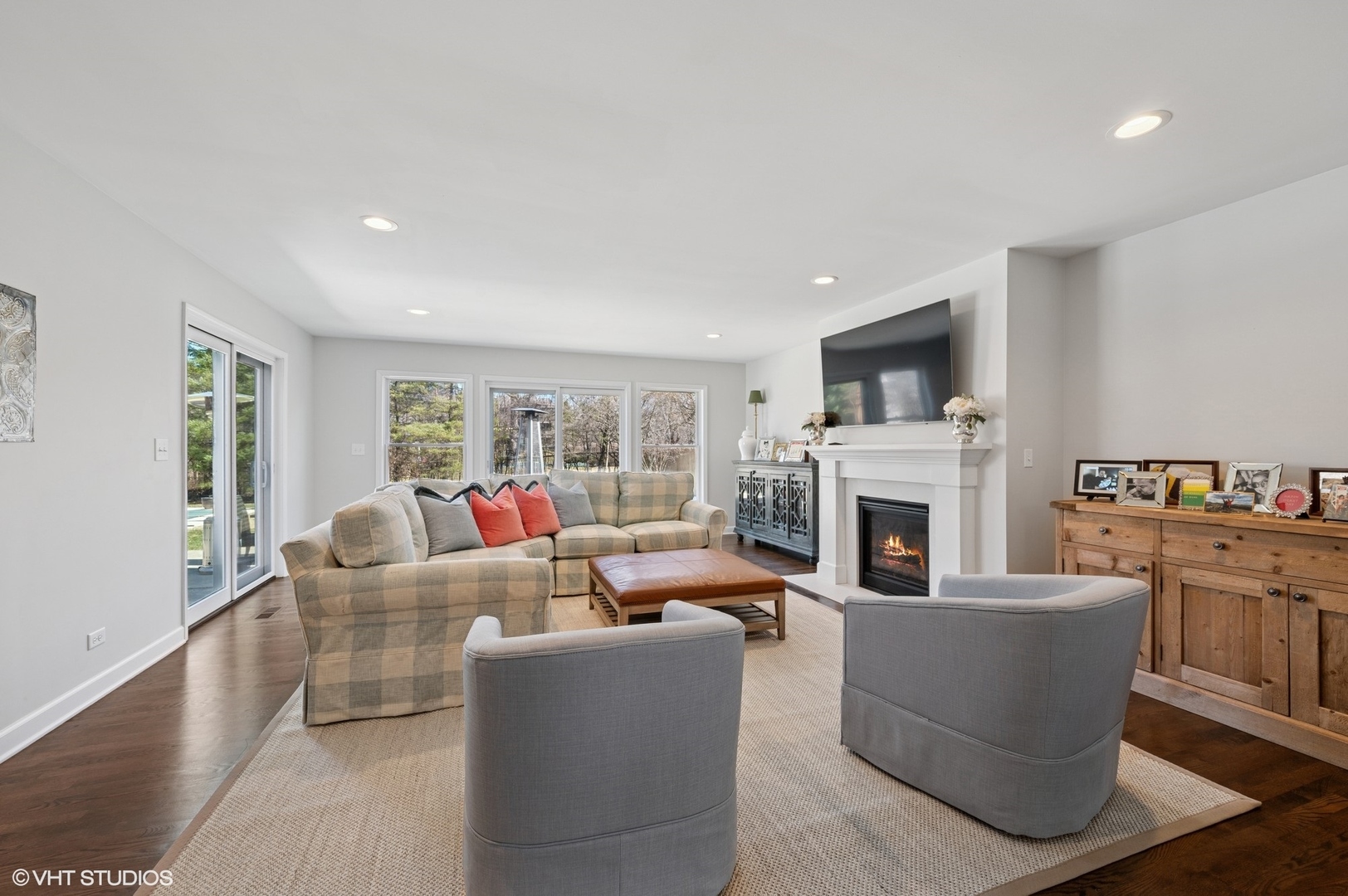 771 Valley Road Glencoe, IL 60022 - Photo 10 of 29 Gallery Image 10