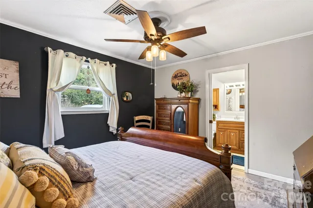 $300,000 | 263 Fairway Lane, Spruce Pine, NC 28777