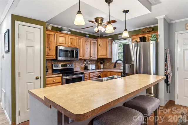 $300,000 | 263 Fairway Lane, Spruce Pine, NC 28777