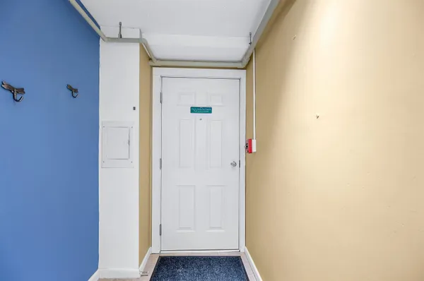 $325,000 | 220 Mountainside Drive, Unit E301, Stowe, VT 05672