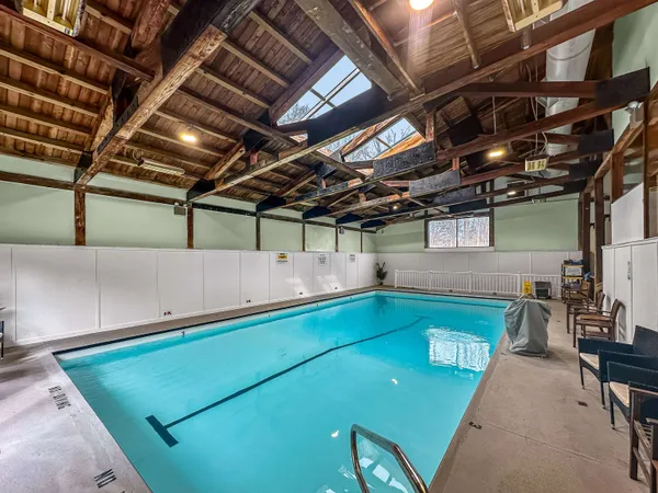 $325,000 | 220 Mountainside Drive, Unit E301, Stowe, VT 05672