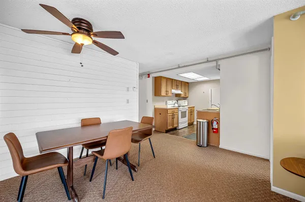 $325,000 | 220 Mountainside Drive, Unit E301, Stowe, VT 05672