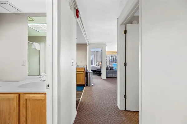 $325,000 | 220 Mountainside Drive, Unit E301, Stowe, VT 05672