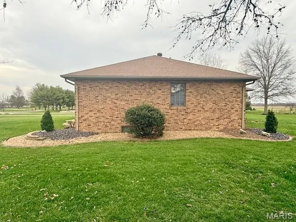 $419,000 | 10520 Vonder Haar Lane, Breese, IL 62230