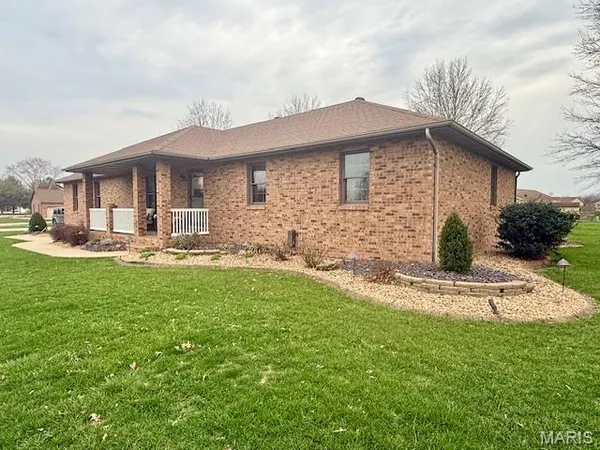 $419,000 | 10520 Vonder Haar Lane, Breese, IL 62230