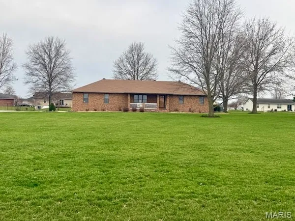$419,000 | 10520 Vonder Haar Lane, Breese, IL 62230