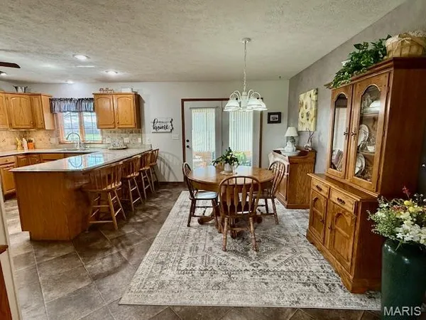 $419,000 | 10520 Vonder Haar Lane, Breese, IL 62230