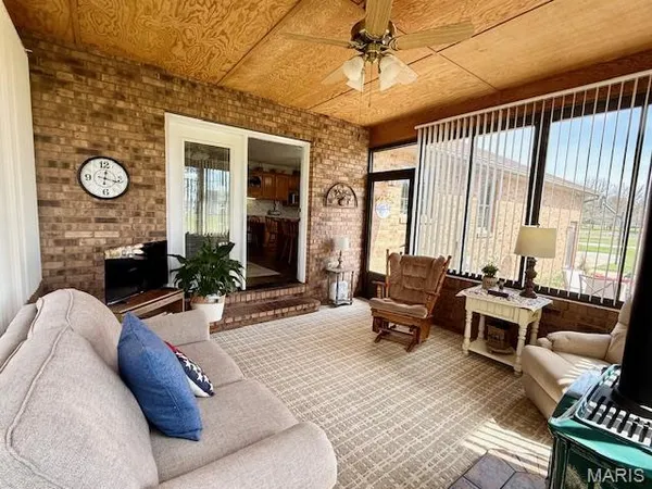 $419,000 | 10520 Vonder Haar Lane, Breese, IL 62230