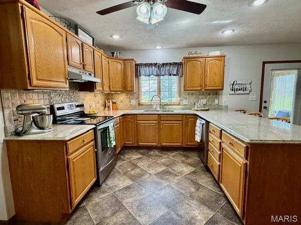 $419,000 | 10520 Vonder Haar Lane, Breese, IL 62230