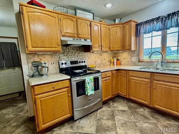 $419,000 | 10520 Vonder Haar Lane, Breese, IL 62230