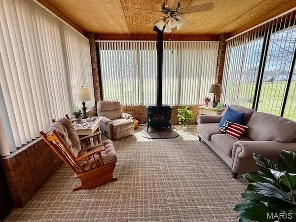 $415,000 | 10520 Vonder Haar Lane, Breese, IL 62230