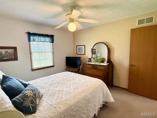 $419,000 | 10520 Vonder Haar Lane, Breese, IL 62230