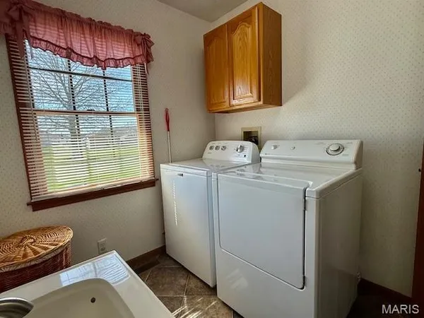 $419,000 | 10520 Vonder Haar Lane, Breese, IL 62230