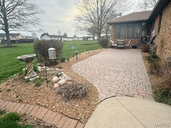 $419,000 | 10520 Vonder Haar Lane, Breese, IL 62230