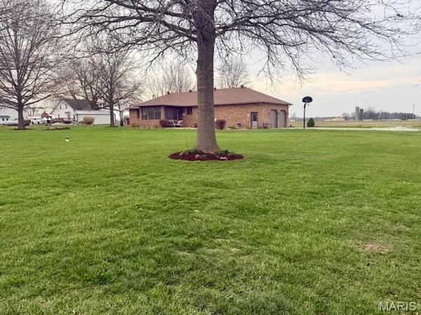 $419,000 | 10520 Vonder Haar Lane, Breese, IL 62230