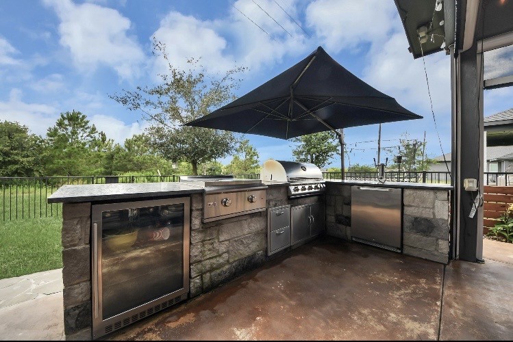 4630 Cold Stream Court Fulshear, TX 77441 - Photo 29 of 37 Outdoor Kitchen