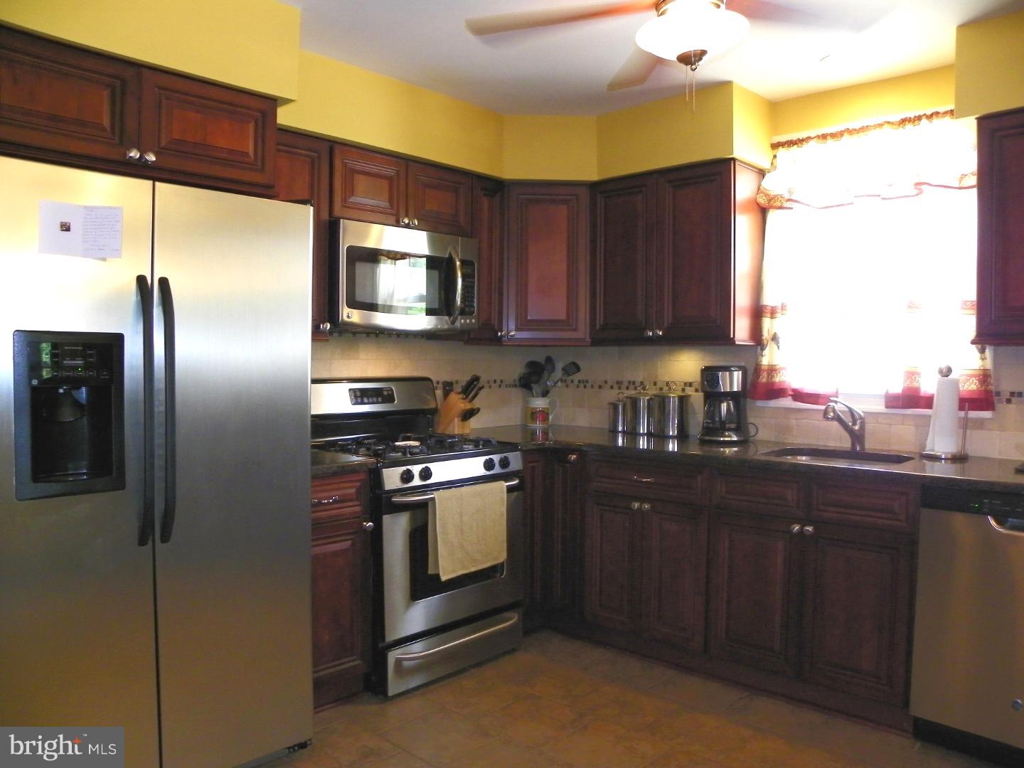 15146 Carter Road Philadelphia, PA 19116 - Photo 7 of 24 Gallery Image 7
