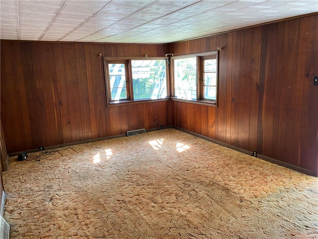 451 Great Belt Road Butler, PA 16002 - Photo 12 of 16 an empty room with windows