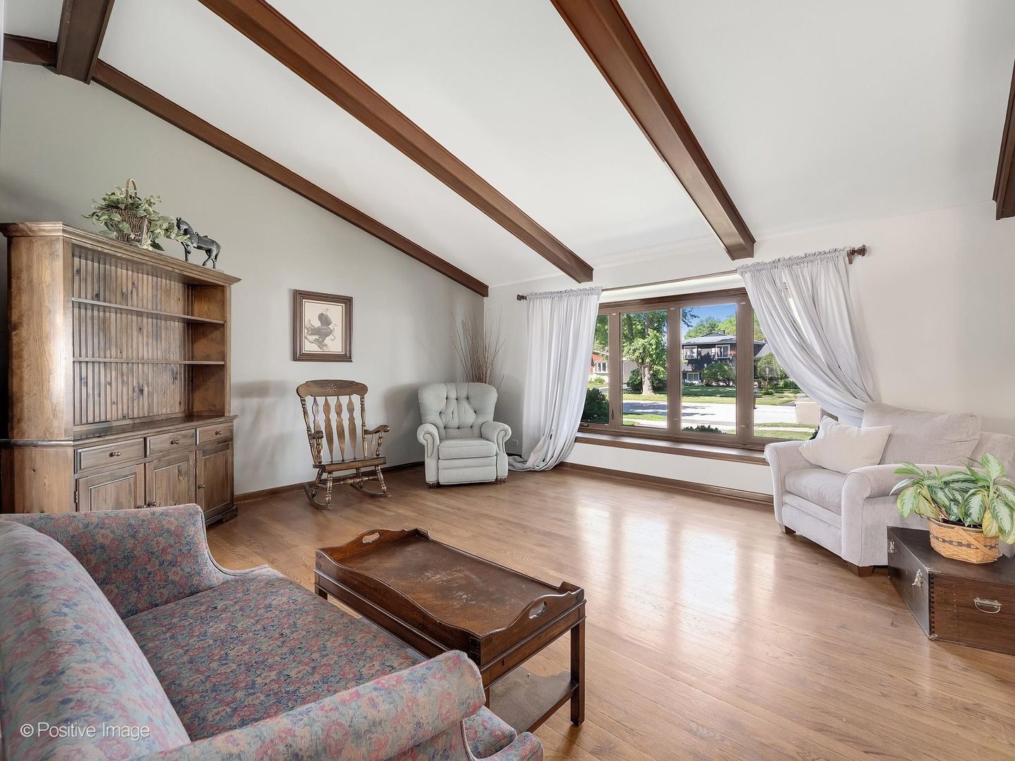 637 North Ellsworth Avenue Addison, IL 60101 - Photo 3 of 26