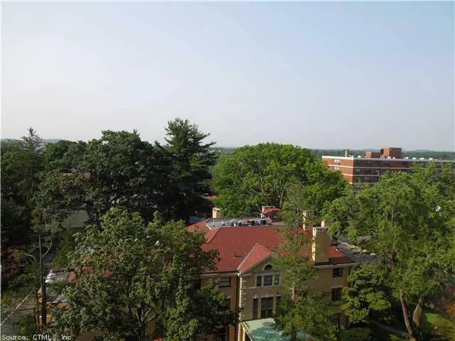 $1,500 | 30 Woodland Street, Unit 9P, Hartford, CT 06105