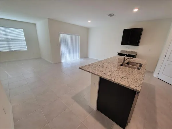 $2,050 | 1332 Sugarwood Street, Davenport, FL 33837