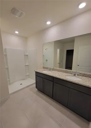 $2,050 | 1332 Sugarwood Street, Davenport, FL 33837