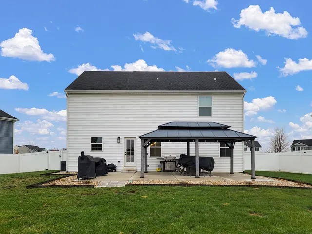 $460,000 | 2708 Hideaway Court, Plainfield, IL 60586