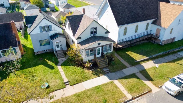 $114,900 | 25 3rd Street Southwest, Chisholm, MN 55719