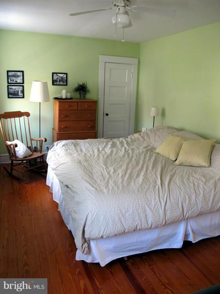 300 Lafayette Street Colonial Beach, VA 22443 - Photo 19 of 30 Bedroom (Master)