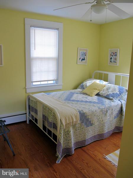 300 Lafayette Street Colonial Beach, VA 22443 - Photo 24 of 30 Bedroom