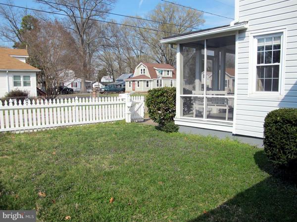 300 Lafayette Street Colonial Beach, VA 22443 - Photo 4 of 30 Exterior (General)
