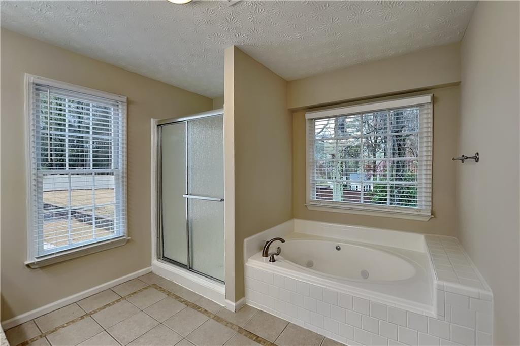 10010 Feather Sound Court Alpharetta, GA 30022 - Photo 14 of 26