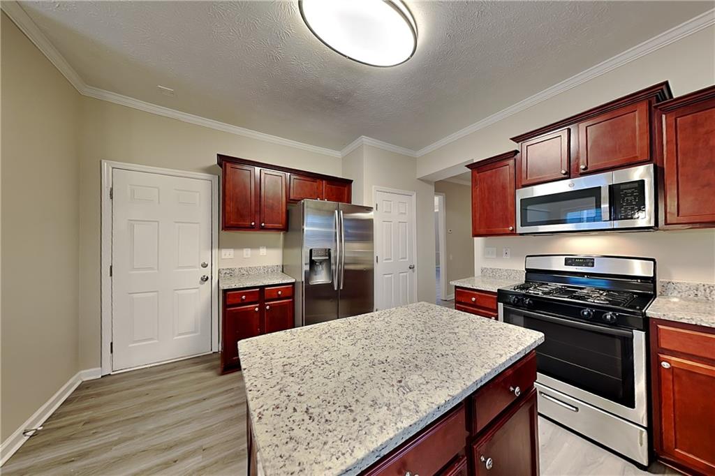 10010 Feather Sound Court Alpharetta, GA 30022 - Photo 6 of 26