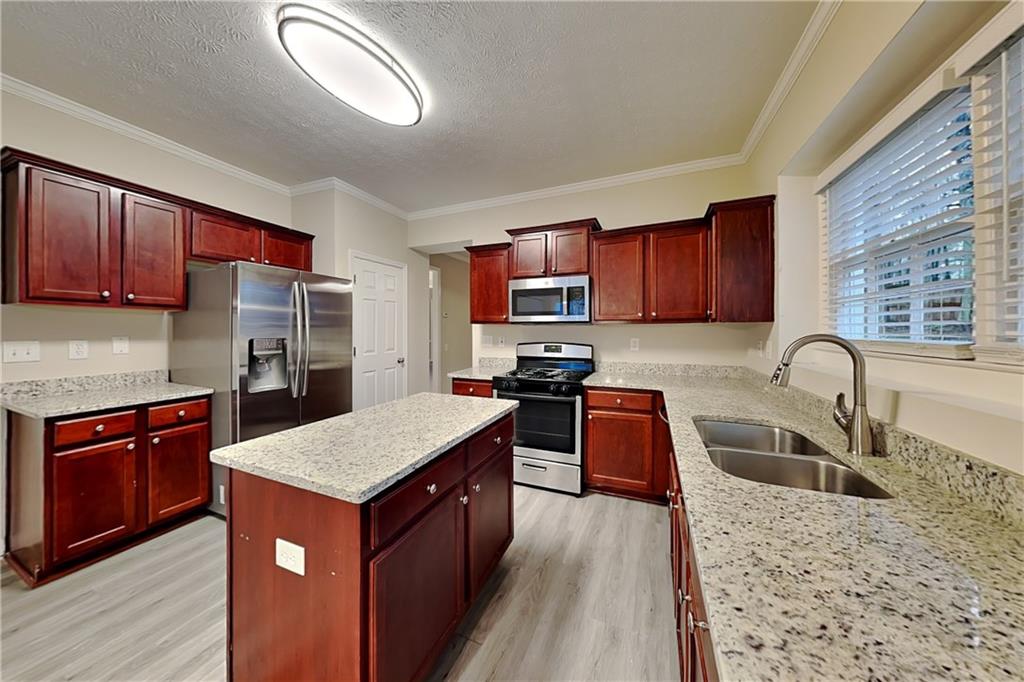 10010 Feather Sound Court Alpharetta, GA 30022 - Photo 7 of 26