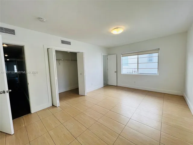 $2,800 | 1001 Bay Drive, Unit 941, Miami Beach, FL 33141