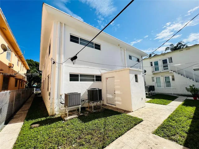 $2,800 | 1001 Bay Drive, Unit 941, Miami Beach, FL 33141